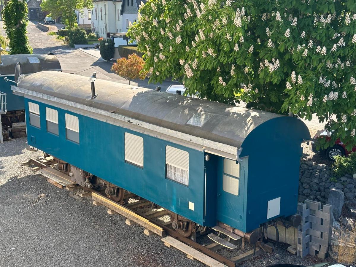 Villa Gleis 1, Auszeit im Eisenbahn Waggon mit Whirlpool Dahlem  Exterior foto